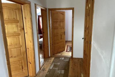 Casă cu 4 camere cu Teren 333 Mp în Mila 23 - 1