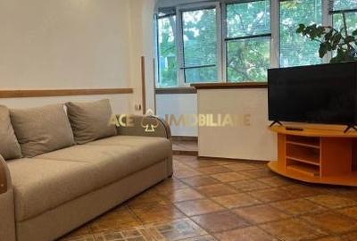Apartament cu 3 camere decomandat, mobilat în Titan