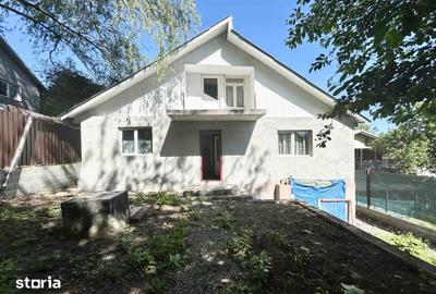 Casă cu 3 camere cu Teren 250 Mp în Cug