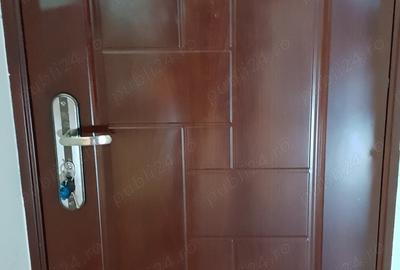 Apartament cu 2 camere decomandat în Girocului