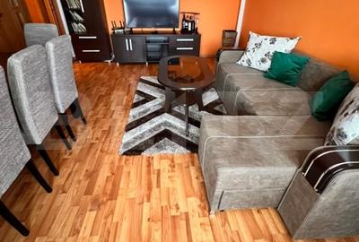 Apartament cu 2 camere decomandat, mobilat în Hunedoara