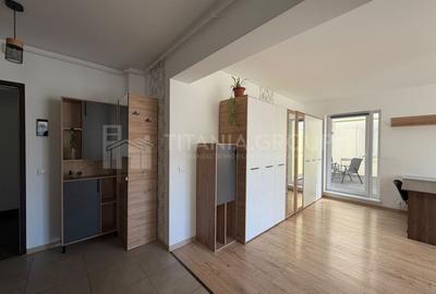 Apartament cu 2 camere semidecomandat în Tractorul - 5