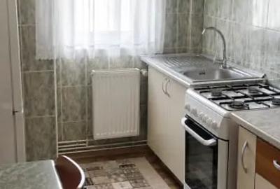 Apartament cu 2 camere semidecomandat în Noua