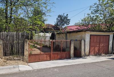 Casă cu 5 camere cu Teren 3937 Mp în Central