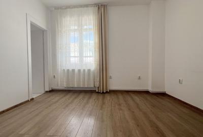 Casă individuală cu 6 camere cu Canalizare în Punctele Cardinale - 20