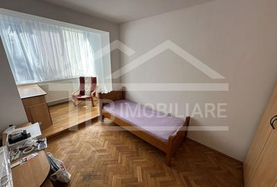 Apartament cu 3 camere semidecomandat în Cornișa - 4
