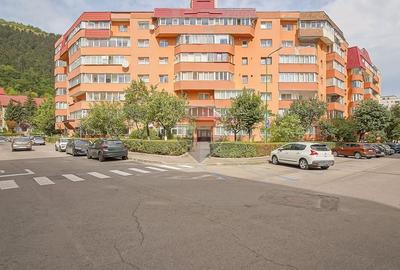 Apartament cu 2 camere decomandat, mobilat în Răcădău