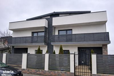Casă cu 4 camere în Băneasa