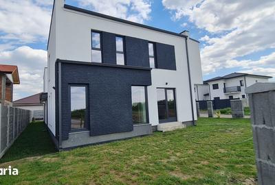 Casă cu 5 camere cu Teren 350 Mp în Dumbrăvița - 6
