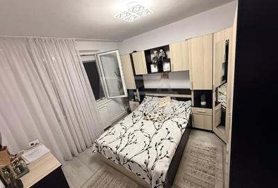 Apartament cu 3 camere decomandat, mobilat în Crângași