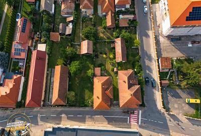 Casă individuală cu 2 camere cu Canalizare în Central - 30