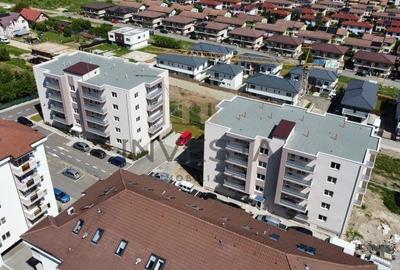 Apartament cu 3 camere semidecomandat în Florești - 1