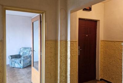 Apartament cu 2 camere decomandat în Republicii - 13