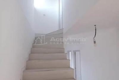 Casă cu 4 camere cu Teren 200 Mp în Prelungirea Ghencea