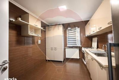 Apartament cu 3 camere decomandat în Republicii - 9