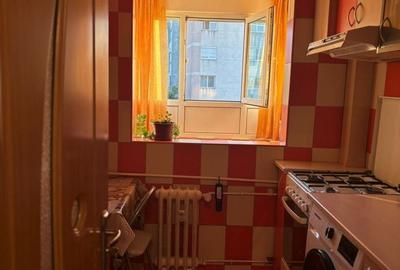 Apartament cu 2 camere decomandat în Giulești