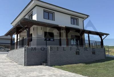 Casă individuală cu 4 camere cu Canalizare în Chinteni