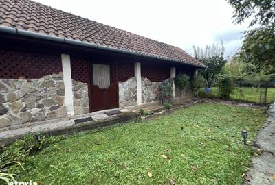 Casă cu 6 camere cu Teren 1631 Mp în Central