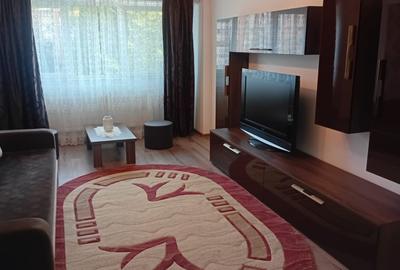 Apartament cu 4 camere decomandat în Aurel Vlaicu