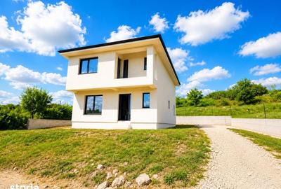 Casă cu 5 camere cu Teren 400 Mp în Podu Roș