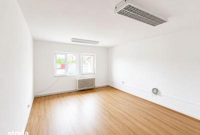 Spațiu comercial, de 45 mp, în Depozitelor - 2