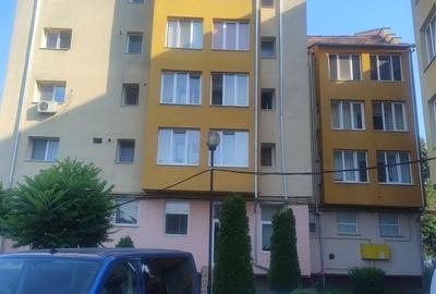Garsonieră decomandată în Central - 1