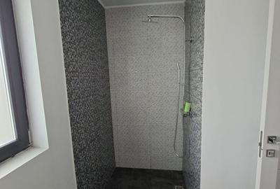 Casă cu 3 camere cu Teren 1600 Mp în Prisăcani