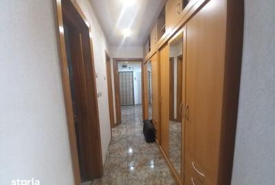 Apartament cu 3 camere decomandat în Republicii - 3