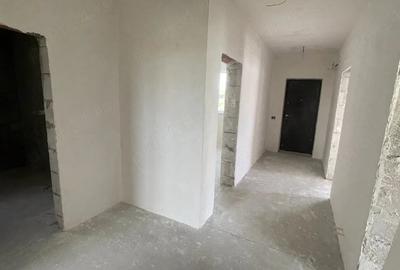Casă cu Teren 440 Mp în Cumpăna