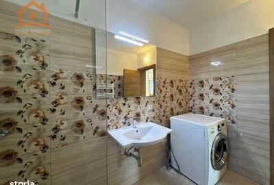 Casă cu 5 camere cu Canalizare în Central - 3