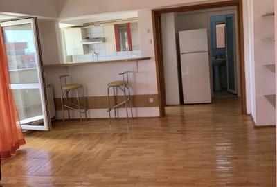 Garsonieră decomandată în P-ța Alba Iulia