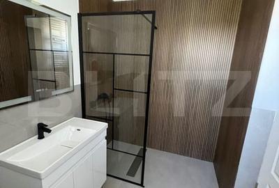 Casă cu 4 camere cu Teren 568 Mp în Șimnicu de Sus