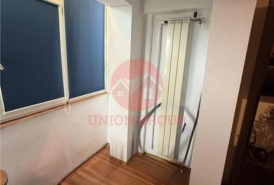 Apartament cu 4 camere decomandat în Inel II