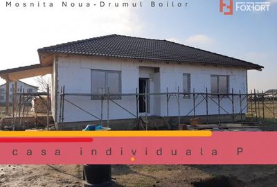 Casă individuală cu 4 camere cu Canalizare în Moșnița Nouă