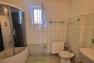 Casă individuală cu 4 camere cu Canalizare în Stupini - 9