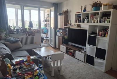 Apartament cu 2 camere semidecomandat în Prelungirea Ghencea