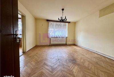 Casă cu 4 camere în Lazaret