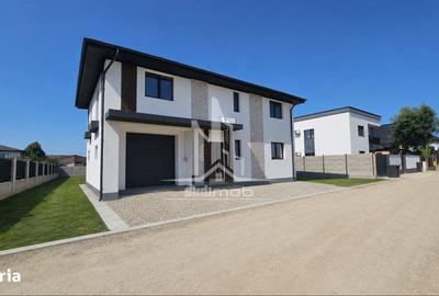 Casă cu 4 camere în Berceni