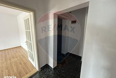 Apartament cu 3 camere în Central - 5