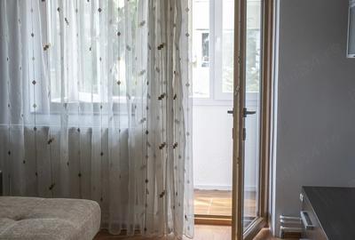 Apartament cu 3 camere semidecomandat în Girocului - 7