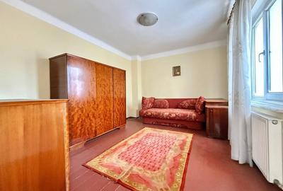 Casă cu 3 camere cu Teren 272 Mp în Poiana Țapului