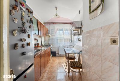 Apartament cu 3 camere decomandat în Șega