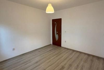 Apartament cu 2 camere semidecomandat în Republicii - 5