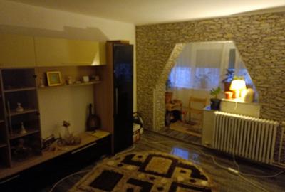 Apartament cu 2 camere decomandat în Tomești - 3
