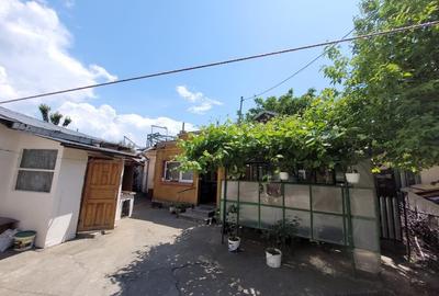 Casă cu 2 camere cu Teren 94 Mp în Central