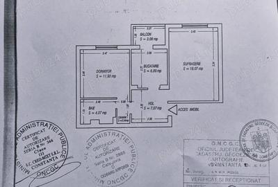 Apartament cu 2 camere decomandat în Casa de Cultură