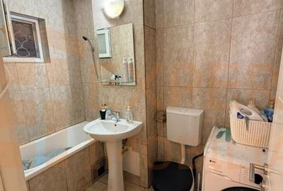 Apartament cu 3 camere decomandat în Dacia