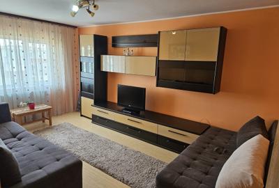 Apartament cu 3 camere decomandat în Popa Șapcă