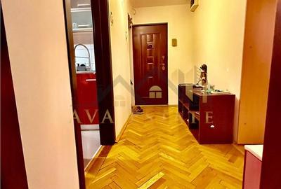Apartament cu 4 camere decomandat în Steaua