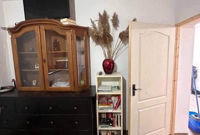 Casă cu 5 camere cu Teren 500 Mp în Central